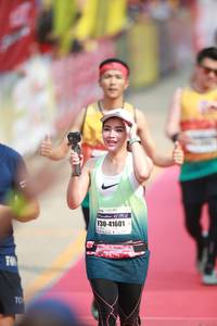 BIB: 42112, 41601
                            <button type="button" onclick="openModal(8221759)" class="btn btn-primary btn-sm float-right btn-popup" data-toggle="modal" data-target=".modal-high-quality">
                        <i class="fas fa-shopping-cart"></i> Add to Cart
                    </button>
                                            <button type="button" onclick="isThisMe(8221759, true)" class="btn btn-success btn-sm float-right btn-popup btn-isme hidden" data-toggle="tooltip" data-placement="bottom" title="นี่คือรูปของคุณใช่ไหม คลิกที่นี่เพื่อเอาเข้าอัลบั้ม">
                        <i class="fas fa-plus"></i> Add to album
                    </button>
                    <button type="button" onclick="isThisMe(8221759, false)" class="btn btn-warning btn-sm float-right btn-popup btn-isnotme hidden">
                        <i class="fas fa-ban"></i> Remove from album
                    </button>