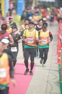 BIB: 47262
                            <button type="button" onclick="openModal(8232974)" class="btn btn-primary btn-sm float-right btn-popup" data-toggle="modal" data-target=".modal-high-quality">
                        <i class="fas fa-shopping-cart"></i> Add to Cart
                    </button>
                                            <button type="button" onclick="isThisMe(8232974, true)" class="btn btn-success btn-sm float-right btn-popup btn-isme hidden" data-toggle="tooltip" data-placement="bottom" title="นี่คือรูปของคุณใช่ไหม คลิกที่นี่เพื่อเอาเข้าอัลบั้ม">
                        <i class="fas fa-plus"></i> Add to album
                    </button>
                    <button type="button" onclick="isThisMe(8232974, false)" class="btn btn-warning btn-sm float-right btn-popup btn-isnotme hidden">
                        <i class="fas fa-ban"></i> Remove from album
                    </button>