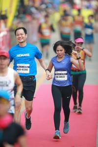 BIB: 42366, 40632
                            <button type="button" onclick="openModal(8197178)" class="btn btn-primary btn-sm float-right btn-popup" data-toggle="modal" data-target=".modal-high-quality">
                        <i class="fas fa-shopping-cart"></i> Add to Cart
                    </button>
                                            <button type="button" onclick="isThisMe(8197178, true)" class="btn btn-success btn-sm float-right btn-popup btn-isme hidden" data-toggle="tooltip" data-placement="bottom" title="นี่คือรูปของคุณใช่ไหม คลิกที่นี่เพื่อเอาเข้าอัลบั้ม">
                        <i class="fas fa-plus"></i> Add to album
                    </button>
                    <button type="button" onclick="isThisMe(8197178, false)" class="btn btn-warning btn-sm float-right btn-popup btn-isnotme hidden">
                        <i class="fas fa-ban"></i> Remove from album
                    </button>