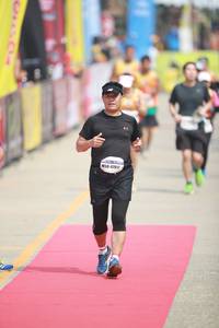 BIB: 47917
                            <button type="button" onclick="openModal(8274476)" class="btn btn-primary btn-sm float-right btn-popup" data-toggle="modal" data-target=".modal-high-quality">
                        <i class="fas fa-shopping-cart"></i> Add to Cart
                    </button>
                                            <button type="button" onclick="isThisMe(8274476, true)" class="btn btn-success btn-sm float-right btn-popup btn-isme hidden" data-toggle="tooltip" data-placement="bottom" title="นี่คือรูปของคุณใช่ไหม คลิกที่นี่เพื่อเอาเข้าอัลบั้ม">
                        <i class="fas fa-plus"></i> Add to album
                    </button>
                    <button type="button" onclick="isThisMe(8274476, false)" class="btn btn-warning btn-sm float-right btn-popup btn-isnotme hidden">
                        <i class="fas fa-ban"></i> Remove from album
                    </button>