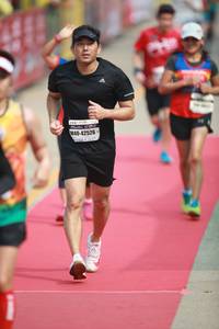 BIB: 42526
                            <button type="button" onclick="openModal(8403152)" class="btn btn-primary btn-sm float-right btn-popup" data-toggle="modal" data-target=".modal-high-quality">
                        <i class="fas fa-shopping-cart"></i> Add to Cart
                    </button>
                                            <button type="button" onclick="isThisMe(8403152, true)" class="btn btn-success btn-sm float-right btn-popup btn-isme hidden" data-toggle="tooltip" data-placement="bottom" title="นี่คือรูปของคุณใช่ไหม คลิกที่นี่เพื่อเอาเข้าอัลบั้ม">
                        <i class="fas fa-plus"></i> Add to album
                    </button>
                    <button type="button" onclick="isThisMe(8403152, false)" class="btn btn-warning btn-sm float-right btn-popup btn-isnotme hidden">
                        <i class="fas fa-ban"></i> Remove from album
                    </button>