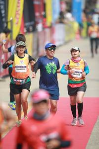 BIB: 40924, 45172
                            <button type="button" onclick="openModal(8229406)" class="btn btn-primary btn-sm float-right btn-popup" data-toggle="modal" data-target=".modal-high-quality">
                        <i class="fas fa-shopping-cart"></i> Add to Cart
                    </button>
                                            <button type="button" onclick="isThisMe(8229406, true)" class="btn btn-success btn-sm float-right btn-popup btn-isme hidden" data-toggle="tooltip" data-placement="bottom" title="นี่คือรูปของคุณใช่ไหม คลิกที่นี่เพื่อเอาเข้าอัลบั้ม">
                        <i class="fas fa-plus"></i> Add to album
                    </button>
                    <button type="button" onclick="isThisMe(8229406, false)" class="btn btn-warning btn-sm float-right btn-popup btn-isnotme hidden">
                        <i class="fas fa-ban"></i> Remove from album
                    </button>