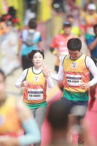 BIB: 41924, 40091
                            <button type="button" onclick="openModal(8234851)" class="btn btn-primary btn-sm float-right btn-popup" data-toggle="modal" data-target=".modal-high-quality">
                        <i class="fas fa-shopping-cart"></i> Add to Cart
                    </button>
                                            <button type="button" onclick="isThisMe(8234851, true)" class="btn btn-success btn-sm float-right btn-popup btn-isme hidden" data-toggle="tooltip" data-placement="bottom" title="นี่คือรูปของคุณใช่ไหม คลิกที่นี่เพื่อเอาเข้าอัลบั้ม">
                        <i class="fas fa-plus"></i> Add to album
                    </button>
                    <button type="button" onclick="isThisMe(8234851, false)" class="btn btn-warning btn-sm float-right btn-popup btn-isnotme hidden">
                        <i class="fas fa-ban"></i> Remove from album
                    </button>