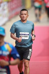 BIB: 12195, 42683
                            <button type="button" onclick="openModal(8319427)" class="btn btn-primary btn-sm float-right btn-popup" data-toggle="modal" data-target=".modal-high-quality">
                        <i class="fas fa-shopping-cart"></i> Add to Cart
                    </button>
                                            <button type="button" onclick="isThisMe(8319427, true)" class="btn btn-success btn-sm float-right btn-popup btn-isme hidden" data-toggle="tooltip" data-placement="bottom" title="นี่คือรูปของคุณใช่ไหม คลิกที่นี่เพื่อเอาเข้าอัลบั้ม">
                        <i class="fas fa-plus"></i> Add to album
                    </button>
                    <button type="button" onclick="isThisMe(8319427, false)" class="btn btn-warning btn-sm float-right btn-popup btn-isnotme hidden">
                        <i class="fas fa-ban"></i> Remove from album
                    </button>