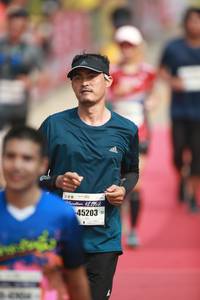 BIB: 12195, 45203
                            <button type="button" onclick="openModal(8318864)" class="btn btn-primary btn-sm float-right btn-popup" data-toggle="modal" data-target=".modal-high-quality">
                        <i class="fas fa-shopping-cart"></i> Add to Cart
                    </button>
                                            <button type="button" onclick="isThisMe(8318864, true)" class="btn btn-success btn-sm float-right btn-popup btn-isme hidden" data-toggle="tooltip" data-placement="bottom" title="นี่คือรูปของคุณใช่ไหม คลิกที่นี่เพื่อเอาเข้าอัลบั้ม">
                        <i class="fas fa-plus"></i> Add to album
                    </button>
                    <button type="button" onclick="isThisMe(8318864, false)" class="btn btn-warning btn-sm float-right btn-popup btn-isnotme hidden">
                        <i class="fas fa-ban"></i> Remove from album
                    </button>