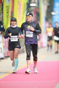 BIB: 47362, 45101
                            <button type="button" onclick="openModal(8405922)" class="btn btn-primary btn-sm float-right btn-popup" data-toggle="modal" data-target=".modal-high-quality">
                        <i class="fas fa-shopping-cart"></i> Add to Cart
                    </button>
                                            <button type="button" onclick="isThisMe(8405922, true)" class="btn btn-success btn-sm float-right btn-popup btn-isme hidden" data-toggle="tooltip" data-placement="bottom" title="นี่คือรูปของคุณใช่ไหม คลิกที่นี่เพื่อเอาเข้าอัลบั้ม">
                        <i class="fas fa-plus"></i> Add to album
                    </button>
                    <button type="button" onclick="isThisMe(8405922, false)" class="btn btn-warning btn-sm float-right btn-popup btn-isnotme hidden">
                        <i class="fas fa-ban"></i> Remove from album
                    </button>