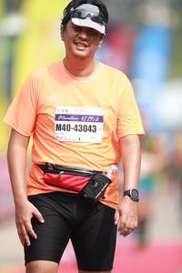 BIB: 42195, 43043
                            <button type="button" onclick="openModal(8407982)" class="btn btn-primary btn-sm float-right btn-popup" data-toggle="modal" data-target=".modal-high-quality">
                        <i class="fas fa-shopping-cart"></i> Add to Cart
                    </button>
                                            <button type="button" onclick="isThisMe(8407982, true)" class="btn btn-success btn-sm float-right btn-popup btn-isme hidden" data-toggle="tooltip" data-placement="bottom" title="นี่คือรูปของคุณใช่ไหม คลิกที่นี่เพื่อเอาเข้าอัลบั้ม">
                        <i class="fas fa-plus"></i> Add to album
                    </button>
                    <button type="button" onclick="isThisMe(8407982, false)" class="btn btn-warning btn-sm float-right btn-popup btn-isnotme hidden">
                        <i class="fas fa-ban"></i> Remove from album
                    </button>