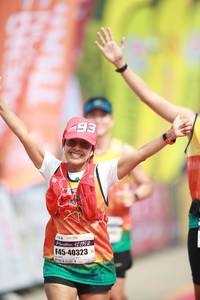 BIB: 42195, 40323, 
                            <button type="button" onclick="openModal(8404466)" class="btn btn-primary btn-sm float-right btn-popup" data-toggle="modal" data-target=".modal-high-quality">
                        <i class="fas fa-shopping-cart"></i> Add to Cart
                    </button>
                                            <button type="button" onclick="isThisMe(8404466, true)" class="btn btn-success btn-sm float-right btn-popup btn-isme hidden" data-toggle="tooltip" data-placement="bottom" title="นี่คือรูปของคุณใช่ไหม คลิกที่นี่เพื่อเอาเข้าอัลบั้ม">
                        <i class="fas fa-plus"></i> Add to album
                    </button>
                    <button type="button" onclick="isThisMe(8404466, false)" class="btn btn-warning btn-sm float-right btn-popup btn-isnotme hidden">
                        <i class="fas fa-ban"></i> Remove from album
                    </button>