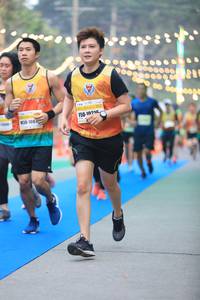 BIB: 108, 1021
                            <button type="button" onclick="openModal(7516926)" class="btn btn-primary btn-sm float-right btn-popup" data-toggle="modal" data-target=".modal-high-quality">
                        <i class="fas fa-shopping-cart"></i> Add to Cart
                    </button>
                                            <button type="button" onclick="isThisMe(7516926, true)" class="btn btn-success btn-sm float-right btn-popup btn-isme hidden" data-toggle="tooltip" data-placement="bottom" title="นี่คือรูปของคุณใช่ไหม คลิกที่นี่เพื่อเอาเข้าอัลบั้ม">
                        <i class="fas fa-plus"></i> Add to album
                    </button>
                    <button type="button" onclick="isThisMe(7516926, false)" class="btn btn-warning btn-sm float-right btn-popup btn-isnotme hidden">
                        <i class="fas fa-ban"></i> Remove from album
                    </button>