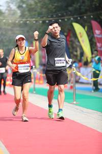 BIB: 42798, 46083
                            <button type="button" onclick="openModal(7361184)" class="btn btn-primary btn-sm float-right btn-popup" data-toggle="modal" data-target=".modal-high-quality">
                        <i class="fas fa-shopping-cart"></i> Add to Cart
                    </button>
                                            <button type="button" onclick="isThisMe(7361184, true)" class="btn btn-success btn-sm float-right btn-popup btn-isme hidden" data-toggle="tooltip" data-placement="bottom" title="นี่คือรูปของคุณใช่ไหม คลิกที่นี่เพื่อเอาเข้าอัลบั้ม">
                        <i class="fas fa-plus"></i> Add to album
                    </button>
                    <button type="button" onclick="isThisMe(7361184, false)" class="btn btn-warning btn-sm float-right btn-popup btn-isnotme hidden">
                        <i class="fas fa-ban"></i> Remove from album
                    </button>