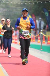 BIB: 41589
                            <button type="button" onclick="openModal(7360073)" class="btn btn-primary btn-sm float-right btn-popup" data-toggle="modal" data-target=".modal-high-quality">
                        <i class="fas fa-shopping-cart"></i> Add to Cart
                    </button>
                                            <button type="button" onclick="isThisMe(7360073, true)" class="btn btn-success btn-sm float-right btn-popup btn-isme hidden" data-toggle="tooltip" data-placement="bottom" title="นี่คือรูปของคุณใช่ไหม คลิกที่นี่เพื่อเอาเข้าอัลบั้ม">
                        <i class="fas fa-plus"></i> Add to album
                    </button>
                    <button type="button" onclick="isThisMe(7360073, false)" class="btn btn-warning btn-sm float-right btn-popup btn-isnotme hidden">
                        <i class="fas fa-ban"></i> Remove from album
                    </button>