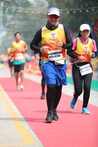 BIB: 47200, 4532
                            <button type="button" onclick="openModal(7361175)" class="btn btn-primary btn-sm float-right btn-popup" data-toggle="modal" data-target=".modal-high-quality">
                        <i class="fas fa-shopping-cart"></i> Add to Cart
                    </button>
                                            <button type="button" onclick="isThisMe(7361175, true)" class="btn btn-success btn-sm float-right btn-popup btn-isme hidden" data-toggle="tooltip" data-placement="bottom" title="นี่คือรูปของคุณใช่ไหม คลิกที่นี่เพื่อเอาเข้าอัลบั้ม">
                        <i class="fas fa-plus"></i> Add to album
                    </button>
                    <button type="button" onclick="isThisMe(7361175, false)" class="btn btn-warning btn-sm float-right btn-popup btn-isnotme hidden">
                        <i class="fas fa-ban"></i> Remove from album
                    </button>