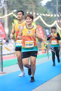 BIB: 1142, 10620
                            <button type="button" onclick="openModal(7540198)" class="btn btn-primary btn-sm float-right btn-popup" data-toggle="modal" data-target=".modal-high-quality">
                        <i class="fas fa-shopping-cart"></i> Add to Cart
                    </button>
                                            <button type="button" onclick="isThisMe(7540198, true)" class="btn btn-success btn-sm float-right btn-popup btn-isme hidden" data-toggle="tooltip" data-placement="bottom" title="นี่คือรูปของคุณใช่ไหม คลิกที่นี่เพื่อเอาเข้าอัลบั้ม">
                        <i class="fas fa-plus"></i> Add to album
                    </button>
                    <button type="button" onclick="isThisMe(7540198, false)" class="btn btn-warning btn-sm float-right btn-popup btn-isnotme hidden">
                        <i class="fas fa-ban"></i> Remove from album
                    </button>