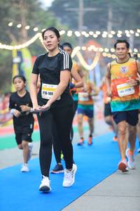 BIB: 106
                            <button type="button" onclick="openModal(7539145)" class="btn btn-primary btn-sm float-right btn-popup" data-toggle="modal" data-target=".modal-high-quality">
                        <i class="fas fa-shopping-cart"></i> Add to Cart
                    </button>
                                            <button type="button" onclick="isThisMe(7539145, true)" class="btn btn-success btn-sm float-right btn-popup btn-isme hidden" data-toggle="tooltip" data-placement="bottom" title="นี่คือรูปของคุณใช่ไหม คลิกที่นี่เพื่อเอาเข้าอัลบั้ม">
                        <i class="fas fa-plus"></i> Add to album
                    </button>
                    <button type="button" onclick="isThisMe(7539145, false)" class="btn btn-warning btn-sm float-right btn-popup btn-isnotme hidden">
                        <i class="fas fa-ban"></i> Remove from album
                    </button>