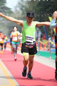 BIB: 40936
                            <button type="button" onclick="openModal(7361066)" class="btn btn-primary btn-sm float-right btn-popup" data-toggle="modal" data-target=".modal-high-quality">
                        <i class="fas fa-shopping-cart"></i> Add to Cart
                    </button>
                                            <button type="button" onclick="isThisMe(7361066, true)" class="btn btn-success btn-sm float-right btn-popup btn-isme hidden" data-toggle="tooltip" data-placement="bottom" title="นี่คือรูปของคุณใช่ไหม คลิกที่นี่เพื่อเอาเข้าอัลบั้ม">
                        <i class="fas fa-plus"></i> Add to album
                    </button>
                    <button type="button" onclick="isThisMe(7361066, false)" class="btn btn-warning btn-sm float-right btn-popup btn-isnotme hidden">
                        <i class="fas fa-ban"></i> Remove from album
                    </button>