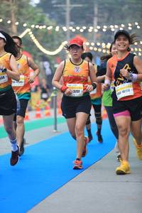 BIB: 559, 5737, 10158
                            <button type="button" onclick="openModal(7528078)" class="btn btn-primary btn-sm float-right btn-popup" data-toggle="modal" data-target=".modal-high-quality">
                        <i class="fas fa-shopping-cart"></i> Add to Cart
                    </button>
                                            <button type="button" onclick="isThisMe(7528078, true)" class="btn btn-success btn-sm float-right btn-popup btn-isme hidden" data-toggle="tooltip" data-placement="bottom" title="นี่คือรูปของคุณใช่ไหม คลิกที่นี่เพื่อเอาเข้าอัลบั้ม">
                        <i class="fas fa-plus"></i> Add to album
                    </button>
                    <button type="button" onclick="isThisMe(7528078, false)" class="btn btn-warning btn-sm float-right btn-popup btn-isnotme hidden">
                        <i class="fas fa-ban"></i> Remove from album
                    </button>