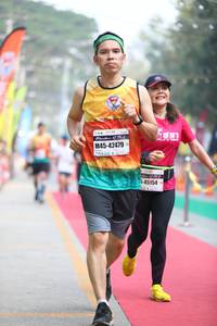 BIB: 42479, 45154
                            <button type="button" onclick="openModal(7406676)" class="btn btn-primary btn-sm float-right btn-popup" data-toggle="modal" data-target=".modal-high-quality">
                        <i class="fas fa-shopping-cart"></i> Add to Cart
                    </button>
                                            <button type="button" onclick="isThisMe(7406676, true)" class="btn btn-success btn-sm float-right btn-popup btn-isme hidden" data-toggle="tooltip" data-placement="bottom" title="นี่คือรูปของคุณใช่ไหม คลิกที่นี่เพื่อเอาเข้าอัลบั้ม">
                        <i class="fas fa-plus"></i> Add to album
                    </button>
                    <button type="button" onclick="isThisMe(7406676, false)" class="btn btn-warning btn-sm float-right btn-popup btn-isnotme hidden">
                        <i class="fas fa-ban"></i> Remove from album
                    </button>