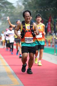 BIB: 42287
                            <button type="button" onclick="openModal(7367586)" class="btn btn-primary btn-sm float-right btn-popup" data-toggle="modal" data-target=".modal-high-quality">
                        <i class="fas fa-shopping-cart"></i> Add to Cart
                    </button>
                                            <button type="button" onclick="isThisMe(7367586, true)" class="btn btn-success btn-sm float-right btn-popup btn-isme hidden" data-toggle="tooltip" data-placement="bottom" title="นี่คือรูปของคุณใช่ไหม คลิกที่นี่เพื่อเอาเข้าอัลบั้ม">
                        <i class="fas fa-plus"></i> Add to album
                    </button>
                    <button type="button" onclick="isThisMe(7367586, false)" class="btn btn-warning btn-sm float-right btn-popup btn-isnotme hidden">
                        <i class="fas fa-ban"></i> Remove from album
                    </button>