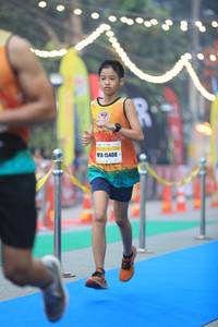BIB: 15408
                            <button type="button" onclick="openModal(8487579)" class="btn btn-primary btn-sm float-right btn-popup" data-toggle="modal" data-target=".modal-high-quality">
                        <i class="fas fa-shopping-cart"></i> Add to Cart
                    </button>
                                            <button type="button" onclick="isThisMe(8487579, true)" class="btn btn-success btn-sm float-right btn-popup btn-isme hidden" data-toggle="tooltip" data-placement="bottom" title="นี่คือรูปของคุณใช่ไหม คลิกที่นี่เพื่อเอาเข้าอัลบั้ม">
                        <i class="fas fa-plus"></i> Add to album
                    </button>
                    <button type="button" onclick="isThisMe(8487579, false)" class="btn btn-warning btn-sm float-right btn-popup btn-isnotme hidden">
                        <i class="fas fa-ban"></i> Remove from album
                    </button>