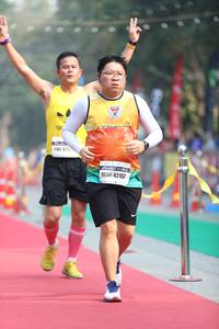 BIB: 140, 475, 42157
                            <button type="button" onclick="openModal(7387205)" class="btn btn-primary btn-sm float-right btn-popup" data-toggle="modal" data-target=".modal-high-quality">
                        <i class="fas fa-shopping-cart"></i> Add to Cart
                    </button>
                                            <button type="button" onclick="isThisMe(7387205, true)" class="btn btn-success btn-sm float-right btn-popup btn-isme hidden" data-toggle="tooltip" data-placement="bottom" title="นี่คือรูปของคุณใช่ไหม คลิกที่นี่เพื่อเอาเข้าอัลบั้ม">
                        <i class="fas fa-plus"></i> Add to album
                    </button>
                    <button type="button" onclick="isThisMe(7387205, false)" class="btn btn-warning btn-sm float-right btn-popup btn-isnotme hidden">
                        <i class="fas fa-ban"></i> Remove from album
                    </button>