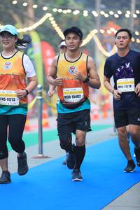 BIB: 11278, 15482, 11273
                            <button type="button" onclick="openModal(7523750)" class="btn btn-primary btn-sm float-right btn-popup" data-toggle="modal" data-target=".modal-high-quality">
                        <i class="fas fa-shopping-cart"></i> Add to Cart
                    </button>
                                            <button type="button" onclick="isThisMe(7523750, true)" class="btn btn-success btn-sm float-right btn-popup btn-isme hidden" data-toggle="tooltip" data-placement="bottom" title="นี่คือรูปของคุณใช่ไหม คลิกที่นี่เพื่อเอาเข้าอัลบั้ม">
                        <i class="fas fa-plus"></i> Add to album
                    </button>
                    <button type="button" onclick="isThisMe(7523750, false)" class="btn btn-warning btn-sm float-right btn-popup btn-isnotme hidden">
                        <i class="fas fa-ban"></i> Remove from album
                    </button>
