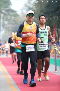 BIB: 47303, 48384
                            <button type="button" onclick="openModal(7387314)" class="btn btn-primary btn-sm float-right btn-popup" data-toggle="modal" data-target=".modal-high-quality">
                        <i class="fas fa-shopping-cart"></i> Add to Cart
                    </button>
                                            <button type="button" onclick="isThisMe(7387314, true)" class="btn btn-success btn-sm float-right btn-popup btn-isme hidden" data-toggle="tooltip" data-placement="bottom" title="นี่คือรูปของคุณใช่ไหม คลิกที่นี่เพื่อเอาเข้าอัลบั้ม">
                        <i class="fas fa-plus"></i> Add to album
                    </button>
                    <button type="button" onclick="isThisMe(7387314, false)" class="btn btn-warning btn-sm float-right btn-popup btn-isnotme hidden">
                        <i class="fas fa-ban"></i> Remove from album
                    </button>