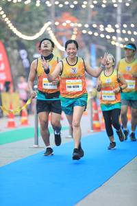 BIB: 1147, 10726, 10337
                            <button type="button" onclick="openModal(7537553)" class="btn btn-primary btn-sm float-right btn-popup" data-toggle="modal" data-target=".modal-high-quality">
                        <i class="fas fa-shopping-cart"></i> Add to Cart
                    </button>
                                            <button type="button" onclick="isThisMe(7537553, true)" class="btn btn-success btn-sm float-right btn-popup btn-isme hidden" data-toggle="tooltip" data-placement="bottom" title="นี่คือรูปของคุณใช่ไหม คลิกที่นี่เพื่อเอาเข้าอัลบั้ม">
                        <i class="fas fa-plus"></i> Add to album
                    </button>
                    <button type="button" onclick="isThisMe(7537553, false)" class="btn btn-warning btn-sm float-right btn-popup btn-isnotme hidden">
                        <i class="fas fa-ban"></i> Remove from album
                    </button>