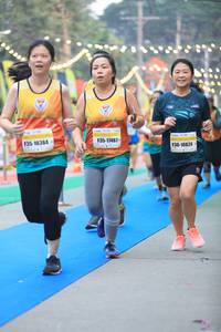 BIB: 10384, 17487, 10824
                            <button type="button" onclick="openModal(7518627)" class="btn btn-primary btn-sm float-right btn-popup" data-toggle="modal" data-target=".modal-high-quality">
                        <i class="fas fa-shopping-cart"></i> Add to Cart
                    </button>
                                            <button type="button" onclick="isThisMe(7518627, true)" class="btn btn-success btn-sm float-right btn-popup btn-isme hidden" data-toggle="tooltip" data-placement="bottom" title="นี่คือรูปของคุณใช่ไหม คลิกที่นี่เพื่อเอาเข้าอัลบั้ม">
                        <i class="fas fa-plus"></i> Add to album
                    </button>
                    <button type="button" onclick="isThisMe(7518627, false)" class="btn btn-warning btn-sm float-right btn-popup btn-isnotme hidden">
                        <i class="fas fa-ban"></i> Remove from album
                    </button>