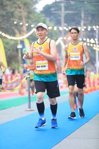 BIB: 15038, 16181
                            <button type="button" onclick="openModal(7532370)" class="btn btn-primary btn-sm float-right btn-popup" data-toggle="modal" data-target=".modal-high-quality">
                        <i class="fas fa-shopping-cart"></i> Add to Cart
                    </button>
                                            <button type="button" onclick="isThisMe(7532370, true)" class="btn btn-success btn-sm float-right btn-popup btn-isme hidden" data-toggle="tooltip" data-placement="bottom" title="นี่คือรูปของคุณใช่ไหม คลิกที่นี่เพื่อเอาเข้าอัลบั้ม">
                        <i class="fas fa-plus"></i> Add to album
                    </button>
                    <button type="button" onclick="isThisMe(7532370, false)" class="btn btn-warning btn-sm float-right btn-popup btn-isnotme hidden">
                        <i class="fas fa-ban"></i> Remove from album
                    </button>