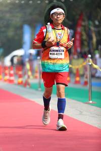 BIB: 42270
                            <button type="button" onclick="openModal(7367725)" class="btn btn-primary btn-sm float-right btn-popup" data-toggle="modal" data-target=".modal-high-quality">
                        <i class="fas fa-shopping-cart"></i> Add to Cart
                    </button>
                                            <button type="button" onclick="isThisMe(7367725, true)" class="btn btn-success btn-sm float-right btn-popup btn-isme hidden" data-toggle="tooltip" data-placement="bottom" title="นี่คือรูปของคุณใช่ไหม คลิกที่นี่เพื่อเอาเข้าอัลบั้ม">
                        <i class="fas fa-plus"></i> Add to album
                    </button>
                    <button type="button" onclick="isThisMe(7367725, false)" class="btn btn-warning btn-sm float-right btn-popup btn-isnotme hidden">
                        <i class="fas fa-ban"></i> Remove from album
                    </button>