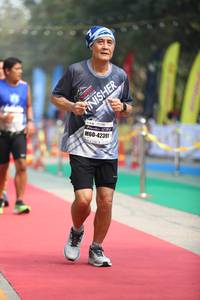 BIB: 42391
                            <button type="button" onclick="openModal(7367141)" class="btn btn-primary btn-sm float-right btn-popup" data-toggle="modal" data-target=".modal-high-quality">
                        <i class="fas fa-shopping-cart"></i> Add to Cart
                    </button>
                                            <button type="button" onclick="isThisMe(7367141, true)" class="btn btn-success btn-sm float-right btn-popup btn-isme hidden" data-toggle="tooltip" data-placement="bottom" title="นี่คือรูปของคุณใช่ไหม คลิกที่นี่เพื่อเอาเข้าอัลบั้ม">
                        <i class="fas fa-plus"></i> Add to album
                    </button>
                    <button type="button" onclick="isThisMe(7367141, false)" class="btn btn-warning btn-sm float-right btn-popup btn-isnotme hidden">
                        <i class="fas fa-ban"></i> Remove from album
                    </button>