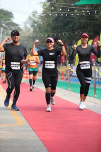 BIB: 47332, 42829, 4047167
                            <button type="button" onclick="openModal(7367601)" class="btn btn-primary btn-sm float-right btn-popup" data-toggle="modal" data-target=".modal-high-quality">
                        <i class="fas fa-shopping-cart"></i> Add to Cart
                    </button>
                                            <button type="button" onclick="isThisMe(7367601, true)" class="btn btn-success btn-sm float-right btn-popup btn-isme hidden" data-toggle="tooltip" data-placement="bottom" title="นี่คือรูปของคุณใช่ไหม คลิกที่นี่เพื่อเอาเข้าอัลบั้ม">
                        <i class="fas fa-plus"></i> Add to album
                    </button>
                    <button type="button" onclick="isThisMe(7367601, false)" class="btn btn-warning btn-sm float-right btn-popup btn-isnotme hidden">
                        <i class="fas fa-ban"></i> Remove from album
                    </button>