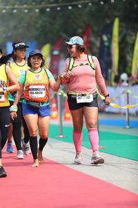BIB: 17597, 40478, 45432
                            <button type="button" onclick="openModal(7557867)" class="btn btn-primary btn-sm float-right btn-popup" data-toggle="modal" data-target=".modal-high-quality">
                        <i class="fas fa-shopping-cart"></i> Add to Cart
                    </button>
                                            <button type="button" onclick="isThisMe(7557867, true)" class="btn btn-success btn-sm float-right btn-popup btn-isme hidden" data-toggle="tooltip" data-placement="bottom" title="นี่คือรูปของคุณใช่ไหม คลิกที่นี่เพื่อเอาเข้าอัลบั้ม">
                        <i class="fas fa-plus"></i> Add to album
                    </button>
                    <button type="button" onclick="isThisMe(7557867, false)" class="btn btn-warning btn-sm float-right btn-popup btn-isnotme hidden">
                        <i class="fas fa-ban"></i> Remove from album
                    </button>