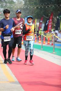 BIB: 11398, 42982, 48453, 45148
                            <button type="button" onclick="openModal(7559206)" class="btn btn-primary btn-sm float-right btn-popup" data-toggle="modal" data-target=".modal-high-quality">
                        <i class="fas fa-shopping-cart"></i> Add to Cart
                    </button>
                                            <button type="button" onclick="isThisMe(7559206, true)" class="btn btn-success btn-sm float-right btn-popup btn-isme hidden" data-toggle="tooltip" data-placement="bottom" title="นี่คือรูปของคุณใช่ไหม คลิกที่นี่เพื่อเอาเข้าอัลบั้ม">
                        <i class="fas fa-plus"></i> Add to album
                    </button>
                    <button type="button" onclick="isThisMe(7559206, false)" class="btn btn-warning btn-sm float-right btn-popup btn-isnotme hidden">
                        <i class="fas fa-ban"></i> Remove from album
                    </button>