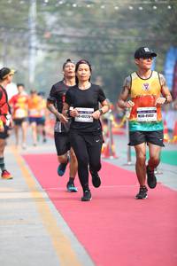 BIB: 40229, 41457
                            <button type="button" onclick="openModal(7392108)" class="btn btn-primary btn-sm float-right btn-popup" data-toggle="modal" data-target=".modal-high-quality">
                        <i class="fas fa-shopping-cart"></i> Add to Cart
                    </button>
                                            <button type="button" onclick="isThisMe(7392108, true)" class="btn btn-success btn-sm float-right btn-popup btn-isme hidden" data-toggle="tooltip" data-placement="bottom" title="นี่คือรูปของคุณใช่ไหม คลิกที่นี่เพื่อเอาเข้าอัลบั้ม">
                        <i class="fas fa-plus"></i> Add to album
                    </button>
                    <button type="button" onclick="isThisMe(7392108, false)" class="btn btn-warning btn-sm float-right btn-popup btn-isnotme hidden">
                        <i class="fas fa-ban"></i> Remove from album
                    </button>