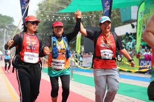 BIB: 41473
                            <button type="button" onclick="openModal(7359119)" class="btn btn-primary btn-sm float-right btn-popup" data-toggle="modal" data-target=".modal-high-quality">
                        <i class="fas fa-shopping-cart"></i> Add to Cart
                    </button>
                                            <button type="button" onclick="isThisMe(7359119, true)" class="btn btn-success btn-sm float-right btn-popup btn-isme hidden" data-toggle="tooltip" data-placement="bottom" title="นี่คือรูปของคุณใช่ไหม คลิกที่นี่เพื่อเอาเข้าอัลบั้ม">
                        <i class="fas fa-plus"></i> Add to album
                    </button>
                    <button type="button" onclick="isThisMe(7359119, false)" class="btn btn-warning btn-sm float-right btn-popup btn-isnotme hidden">
                        <i class="fas fa-ban"></i> Remove from album
                    </button>