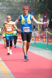 BIB: 40784
                            <button type="button" onclick="openModal(7367401)" class="btn btn-primary btn-sm float-right btn-popup" data-toggle="modal" data-target=".modal-high-quality">
                        <i class="fas fa-shopping-cart"></i> Add to Cart
                    </button>
                                            <button type="button" onclick="isThisMe(7367401, true)" class="btn btn-success btn-sm float-right btn-popup btn-isme hidden" data-toggle="tooltip" data-placement="bottom" title="นี่คือรูปของคุณใช่ไหม คลิกที่นี่เพื่อเอาเข้าอัลบั้ม">
                        <i class="fas fa-plus"></i> Add to album
                    </button>
                    <button type="button" onclick="isThisMe(7367401, false)" class="btn btn-warning btn-sm float-right btn-popup btn-isnotme hidden">
                        <i class="fas fa-ban"></i> Remove from album
                    </button>