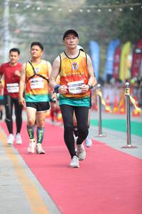 BIB: 4120
                            <button type="button" onclick="openModal(7392760)" class="btn btn-primary btn-sm float-right btn-popup" data-toggle="modal" data-target=".modal-high-quality">
                        <i class="fas fa-shopping-cart"></i> Add to Cart
                    </button>
                                            <button type="button" onclick="isThisMe(7392760, true)" class="btn btn-success btn-sm float-right btn-popup btn-isme hidden" data-toggle="tooltip" data-placement="bottom" title="นี่คือรูปของคุณใช่ไหม คลิกที่นี่เพื่อเอาเข้าอัลบั้ม">
                        <i class="fas fa-plus"></i> Add to album
                    </button>
                    <button type="button" onclick="isThisMe(7392760, false)" class="btn btn-warning btn-sm float-right btn-popup btn-isnotme hidden">
                        <i class="fas fa-ban"></i> Remove from album
                    </button>