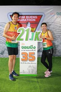 BIB: 211, 0178
                            <button type="button" onclick="openModal(7321253)" class="btn btn-primary btn-sm float-right btn-popup" data-toggle="modal" data-target=".modal-high-quality">
                        <i class="fas fa-shopping-cart"></i> Add to Cart
                    </button>
                                            <button type="button" onclick="isThisMe(7321253, true)" class="btn btn-success btn-sm float-right btn-popup btn-isme hidden" data-toggle="tooltip" data-placement="bottom" title="นี่คือรูปของคุณใช่ไหม คลิกที่นี่เพื่อเอาเข้าอัลบั้ม">
                        <i class="fas fa-plus"></i> Add to album
                    </button>
                    <button type="button" onclick="isThisMe(7321253, false)" class="btn btn-warning btn-sm float-right btn-popup btn-isnotme hidden">
                        <i class="fas fa-ban"></i> Remove from album
                    </button>