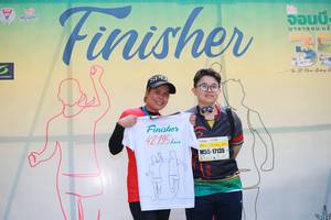 BIB: 18160, 42195, 17135
                            <button type="button" onclick="openModal(7748052)" class="btn btn-primary btn-sm float-right btn-popup" data-toggle="modal" data-target=".modal-high-quality">
                        <i class="fas fa-shopping-cart"></i> Add to Cart
                    </button>
                                            <button type="button" onclick="isThisMe(7748052, true)" class="btn btn-success btn-sm float-right btn-popup btn-isme hidden" data-toggle="tooltip" data-placement="bottom" title="นี่คือรูปของคุณใช่ไหม คลิกที่นี่เพื่อเอาเข้าอัลบั้ม">
                        <i class="fas fa-plus"></i> Add to album
                    </button>
                    <button type="button" onclick="isThisMe(7748052, false)" class="btn btn-warning btn-sm float-right btn-popup btn-isnotme hidden">
                        <i class="fas fa-ban"></i> Remove from album
                    </button>