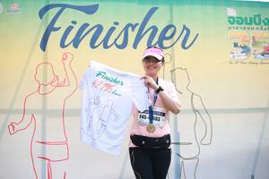 BIB: 42195, 383
                            <button type="button" onclick="openModal(7750797)" class="btn btn-primary btn-sm float-right btn-popup" data-toggle="modal" data-target=".modal-high-quality">
                        <i class="fas fa-shopping-cart"></i> Add to Cart
                    </button>
                                            <button type="button" onclick="isThisMe(7750797, true)" class="btn btn-success btn-sm float-right btn-popup btn-isme hidden" data-toggle="tooltip" data-placement="bottom" title="นี่คือรูปของคุณใช่ไหม คลิกที่นี่เพื่อเอาเข้าอัลบั้ม">
                        <i class="fas fa-plus"></i> Add to album
                    </button>
                    <button type="button" onclick="isThisMe(7750797, false)" class="btn btn-warning btn-sm float-right btn-popup btn-isnotme hidden">
                        <i class="fas fa-ban"></i> Remove from album
                    </button>