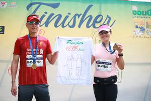 BIB: 180, 42195, 2702, 41883
                            <button type="button" onclick="openModal(7751238)" class="btn btn-primary btn-sm float-right btn-popup" data-toggle="modal" data-target=".modal-high-quality">
                        <i class="fas fa-shopping-cart"></i> Add to Cart
                    </button>
                                            <button type="button" onclick="isThisMe(7751238, true)" class="btn btn-success btn-sm float-right btn-popup btn-isme hidden" data-toggle="tooltip" data-placement="bottom" title="นี่คือรูปของคุณใช่ไหม คลิกที่นี่เพื่อเอาเข้าอัลบั้ม">
                        <i class="fas fa-plus"></i> Add to album
                    </button>
                    <button type="button" onclick="isThisMe(7751238, false)" class="btn btn-warning btn-sm float-right btn-popup btn-isnotme hidden">
                        <i class="fas fa-ban"></i> Remove from album
                    </button>