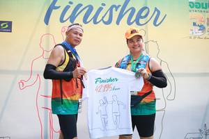 BIB: 180, 42195
                            <button type="button" onclick="openModal(7762159)" class="btn btn-primary btn-sm float-right btn-popup" data-toggle="modal" data-target=".modal-high-quality">
                        <i class="fas fa-shopping-cart"></i> Add to Cart
                    </button>
                                            <button type="button" onclick="isThisMe(7762159, true)" class="btn btn-success btn-sm float-right btn-popup btn-isme hidden" data-toggle="tooltip" data-placement="bottom" title="นี่คือรูปของคุณใช่ไหม คลิกที่นี่เพื่อเอาเข้าอัลบั้ม">
                        <i class="fas fa-plus"></i> Add to album
                    </button>
                    <button type="button" onclick="isThisMe(7762159, false)" class="btn btn-warning btn-sm float-right btn-popup btn-isnotme hidden">
                        <i class="fas fa-ban"></i> Remove from album
                    </button>