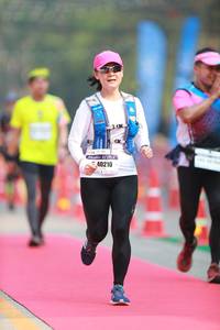 BIB: 40210
                            <button type="button" onclick="openModal(7660322)" class="btn btn-primary btn-sm float-right btn-popup" data-toggle="modal" data-target=".modal-high-quality">
                        <i class="fas fa-shopping-cart"></i> Add to Cart
                    </button>
                                            <button type="button" onclick="isThisMe(7660322, true)" class="btn btn-success btn-sm float-right btn-popup btn-isme hidden" data-toggle="tooltip" data-placement="bottom" title="นี่คือรูปของคุณใช่ไหม คลิกที่นี่เพื่อเอาเข้าอัลบั้ม">
                        <i class="fas fa-plus"></i> Add to album
                    </button>
                    <button type="button" onclick="isThisMe(7660322, false)" class="btn btn-warning btn-sm float-right btn-popup btn-isnotme hidden">
                        <i class="fas fa-ban"></i> Remove from album
                    </button>
