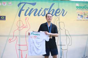 BIB: 1818, 42195
                            <button type="button" onclick="openModal(7749132)" class="btn btn-primary btn-sm float-right btn-popup" data-toggle="modal" data-target=".modal-high-quality">
                        <i class="fas fa-shopping-cart"></i> Add to Cart
                    </button>
                                            <button type="button" onclick="isThisMe(7749132, true)" class="btn btn-success btn-sm float-right btn-popup btn-isme hidden" data-toggle="tooltip" data-placement="bottom" title="นี่คือรูปของคุณใช่ไหม คลิกที่นี่เพื่อเอาเข้าอัลบั้ม">
                        <i class="fas fa-plus"></i> Add to album
                    </button>
                    <button type="button" onclick="isThisMe(7749132, false)" class="btn btn-warning btn-sm float-right btn-popup btn-isnotme hidden">
                        <i class="fas fa-ban"></i> Remove from album
                    </button>