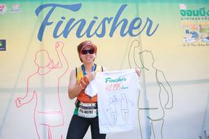 BIB: 100, 42195, 40797
                            <button type="button" onclick="openModal(7762167)" class="btn btn-primary btn-sm float-right btn-popup" data-toggle="modal" data-target=".modal-high-quality">
                        <i class="fas fa-shopping-cart"></i> Add to Cart
                    </button>
                                            <button type="button" onclick="isThisMe(7762167, true)" class="btn btn-success btn-sm float-right btn-popup btn-isme hidden" data-toggle="tooltip" data-placement="bottom" title="นี่คือรูปของคุณใช่ไหม คลิกที่นี่เพื่อเอาเข้าอัลบั้ม">
                        <i class="fas fa-plus"></i> Add to album
                    </button>
                    <button type="button" onclick="isThisMe(7762167, false)" class="btn btn-warning btn-sm float-right btn-popup btn-isnotme hidden">
                        <i class="fas fa-ban"></i> Remove from album
                    </button>