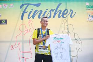 BIB: 42195, 46026
                            <button type="button" onclick="openModal(7749365)" class="btn btn-primary btn-sm float-right btn-popup" data-toggle="modal" data-target=".modal-high-quality">
                        <i class="fas fa-shopping-cart"></i> Add to Cart
                    </button>
                                            <button type="button" onclick="isThisMe(7749365, true)" class="btn btn-success btn-sm float-right btn-popup btn-isme hidden" data-toggle="tooltip" data-placement="bottom" title="นี่คือรูปของคุณใช่ไหม คลิกที่นี่เพื่อเอาเข้าอัลบั้ม">
                        <i class="fas fa-plus"></i> Add to album
                    </button>
                    <button type="button" onclick="isThisMe(7749365, false)" class="btn btn-warning btn-sm float-right btn-popup btn-isnotme hidden">
                        <i class="fas fa-ban"></i> Remove from album
                    </button>