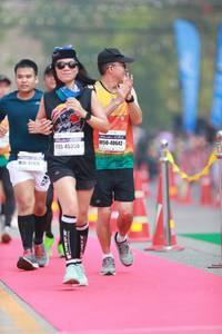 BIB: 40642, 45350, 45926
                            <button type="button" onclick="openModal(7794402)" class="btn btn-primary btn-sm float-right btn-popup" data-toggle="modal" data-target=".modal-high-quality">
                        <i class="fas fa-shopping-cart"></i> Add to Cart
                    </button>
                                            <button type="button" onclick="isThisMe(7794402, true)" class="btn btn-success btn-sm float-right btn-popup btn-isme hidden" data-toggle="tooltip" data-placement="bottom" title="นี่คือรูปของคุณใช่ไหม คลิกที่นี่เพื่อเอาเข้าอัลบั้ม">
                        <i class="fas fa-plus"></i> Add to album
                    </button>
                    <button type="button" onclick="isThisMe(7794402, false)" class="btn btn-warning btn-sm float-right btn-popup btn-isnotme hidden">
                        <i class="fas fa-ban"></i> Remove from album
                    </button>