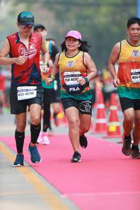 BIB: 4622, 504, 40798
                            <button type="button" onclick="openModal(7781653)" class="btn btn-primary btn-sm float-right btn-popup" data-toggle="modal" data-target=".modal-high-quality">
                        <i class="fas fa-shopping-cart"></i> Add to Cart
                    </button>
                                            <button type="button" onclick="isThisMe(7781653, true)" class="btn btn-success btn-sm float-right btn-popup btn-isme hidden" data-toggle="tooltip" data-placement="bottom" title="นี่คือรูปของคุณใช่ไหม คลิกที่นี่เพื่อเอาเข้าอัลบั้ม">
                        <i class="fas fa-plus"></i> Add to album
                    </button>
                    <button type="button" onclick="isThisMe(7781653, false)" class="btn btn-warning btn-sm float-right btn-popup btn-isnotme hidden">
                        <i class="fas fa-ban"></i> Remove from album
                    </button>