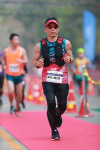 BIB: 46775
                            <button type="button" onclick="openModal(9917108)" class="btn btn-primary btn-sm float-right btn-popup" data-toggle="modal" data-target=".modal-high-quality">
                        <i class="fas fa-shopping-cart"></i> Add to Cart
                    </button>
                                            <button type="button" onclick="isThisMe(9917108, true)" class="btn btn-success btn-sm float-right btn-popup btn-isme hidden" data-toggle="tooltip" data-placement="bottom" title="นี่คือรูปของคุณใช่ไหม คลิกที่นี่เพื่อเอาเข้าอัลบั้ม">
                        <i class="fas fa-plus"></i> Add to album
                    </button>
                    <button type="button" onclick="isThisMe(9917108, false)" class="btn btn-warning btn-sm float-right btn-popup btn-isnotme hidden">
                        <i class="fas fa-ban"></i> Remove from album
                    </button>
